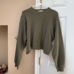 Cropped green sweater